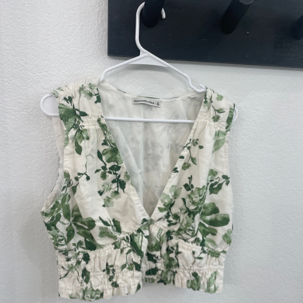 Abercrombie & Fitch Green Floral Tank Top